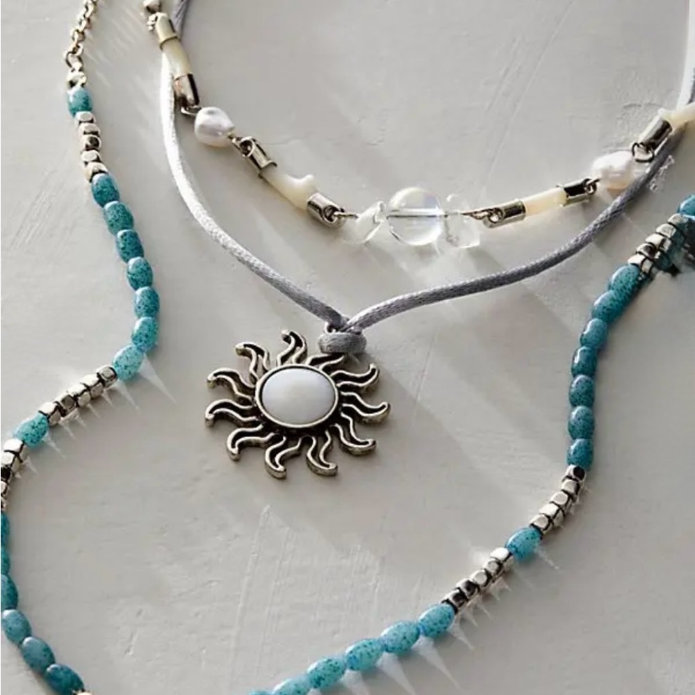 Free People One With The Sun Blue Layered Necklace Sunburst Pendant Beaded Chain - Picture 9 of 13